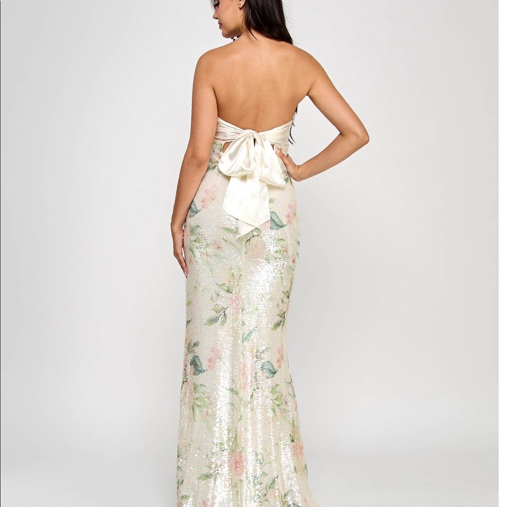 City Studios Juniors‘ Dress Size 6-8